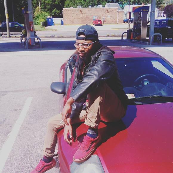 Meet your Posher, Xavier - Picture 1 of 1